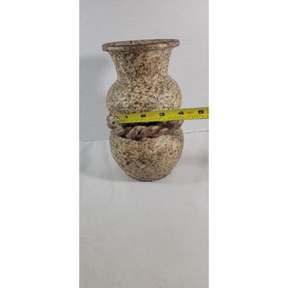 VTG Studio Art Pottery 8.5\